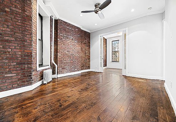 5th image of 248 Mott St #3GARDEN