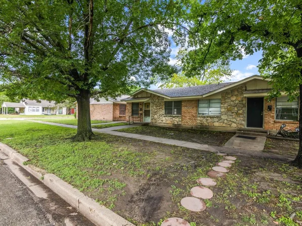 304 N Clay St, Ennis, TX 75119