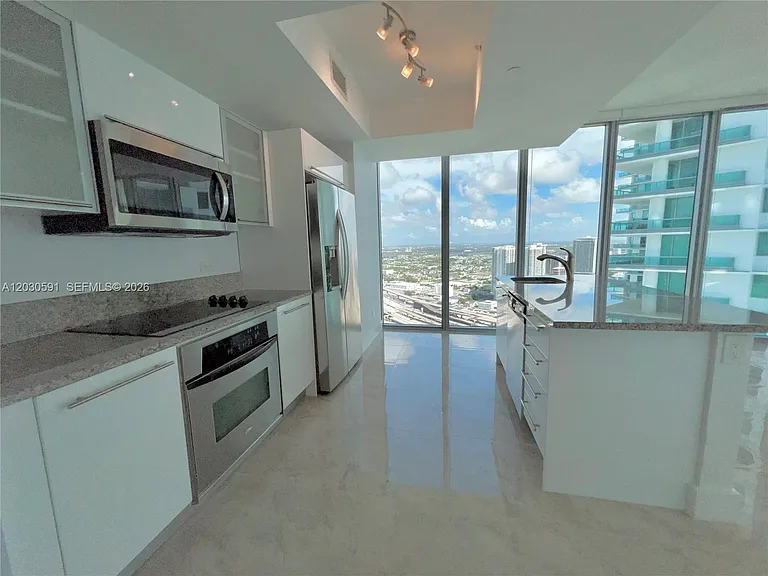 888 Biscayne Blvd #4112 — Photo 10