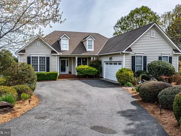 61 Mercers Way, Irvington, VA 22480