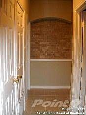 5th image of 414 Esma St