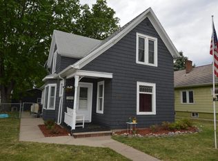 918 S 2nd St, Aberdeen, SD 57401