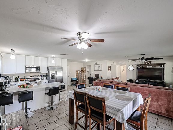 3rd image of 2158 W WILLOW Avenue