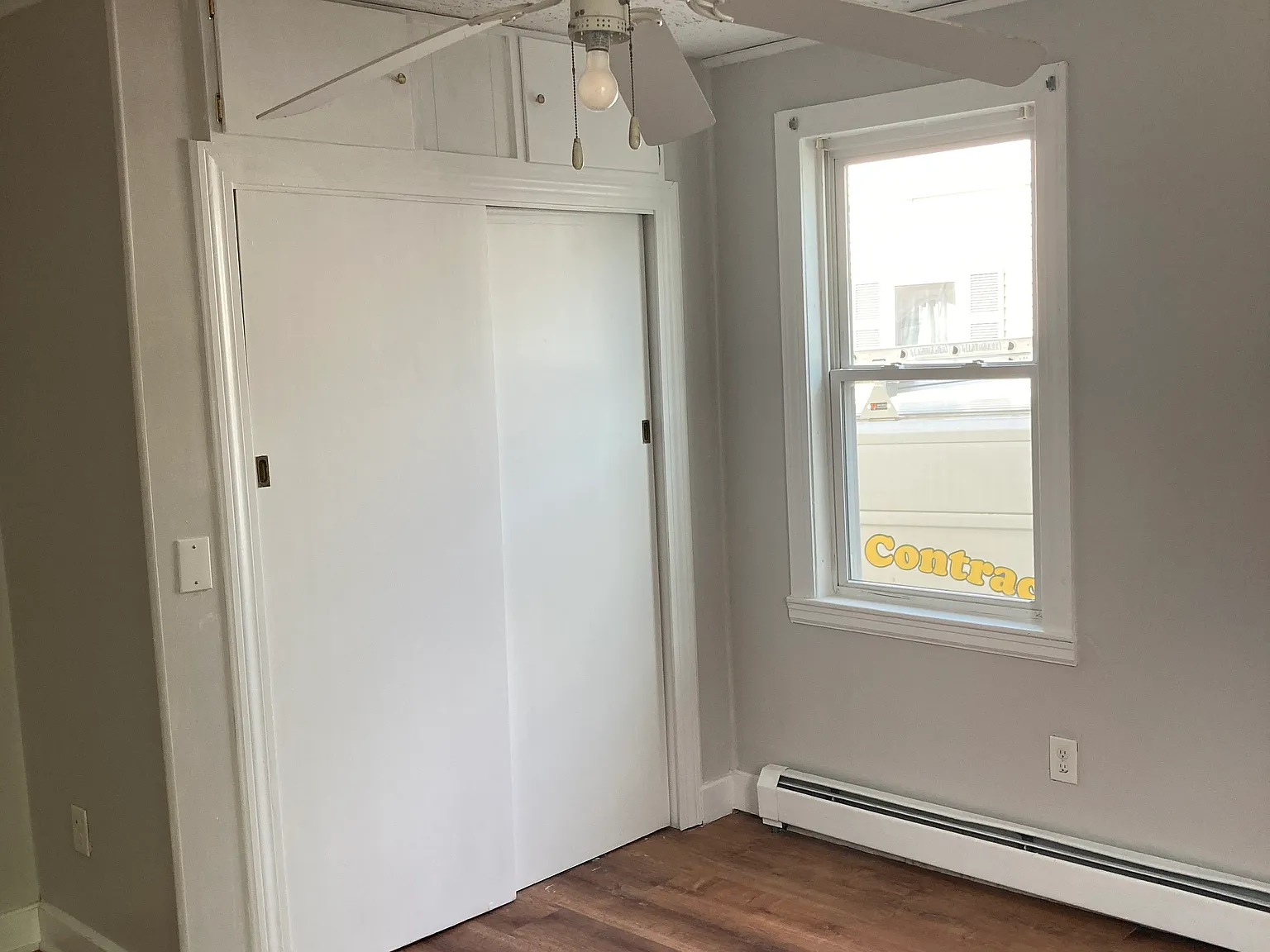 3 bed, 1100 sqft, $2,700 — Photo 3