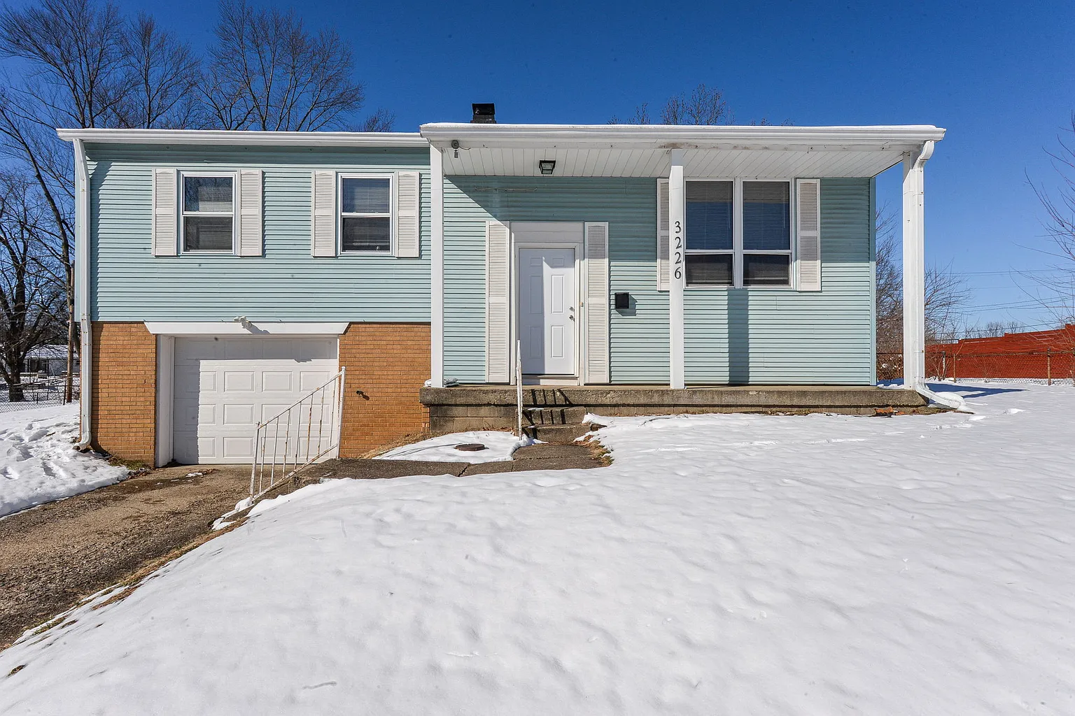 3226 Voigt Dr photo 1