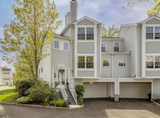 1601 Northcrest Ter, Whippany, NJ 07981