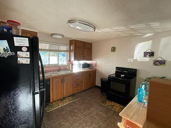 Fully furnished kitchen