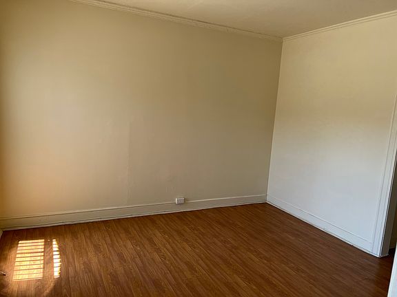 3rd image of 238 S Kenmore Ave #M202