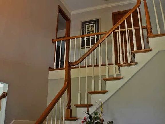 3rd image of 3476 Shadywood Cir