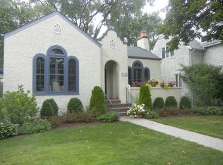 416 S Mitchell Ave, Elmhurst, IL 60126