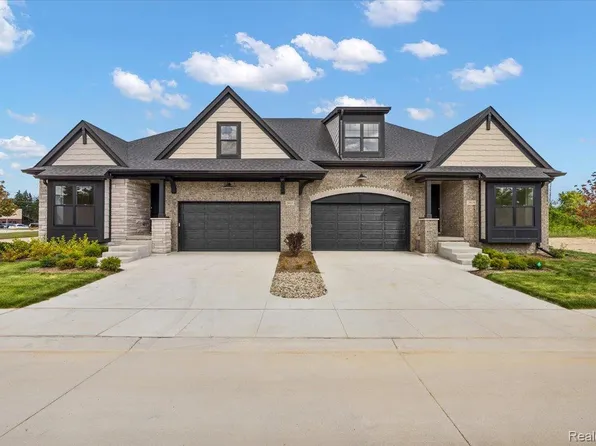 2019 Breckenridge Ct, Rochester, MI 48307