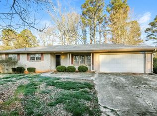 5253 Corinth Dr, Stone Mountain, GA 30087