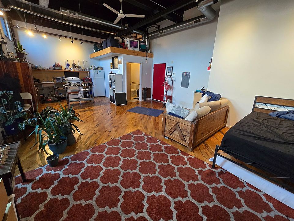 1st image of 3033-47 Ruth St #1E