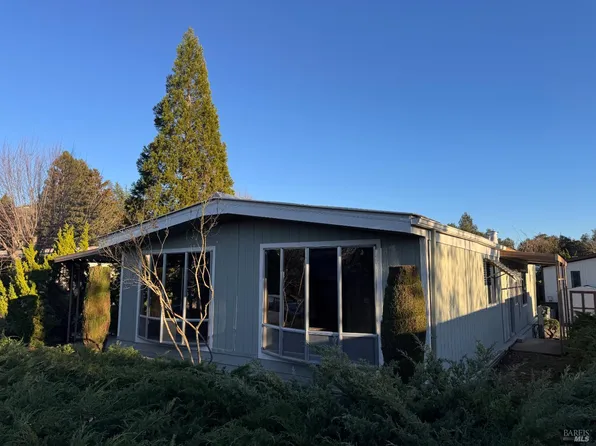 137 Bluestone Court, Santa Rosa, CA 95409