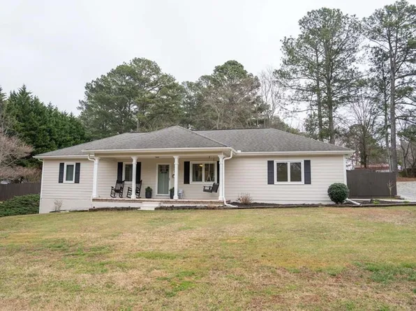 3689 N Sharon Church Rd, Loganville, GA 30052