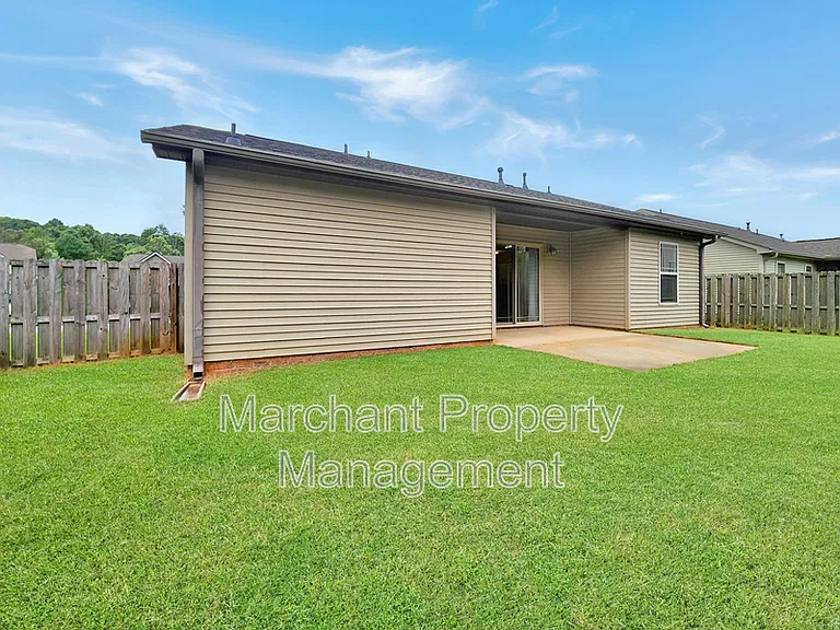 657 Chartwell Dr — Photo 26