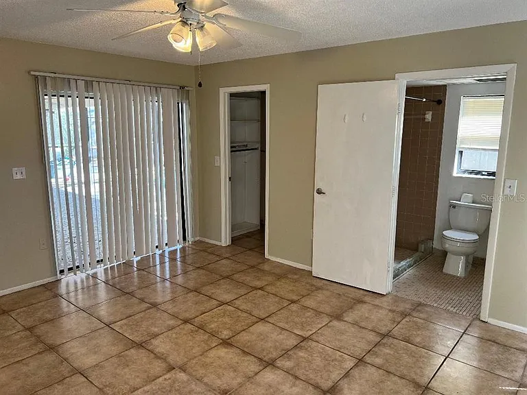 200 Arbor Dr W — Photo 39