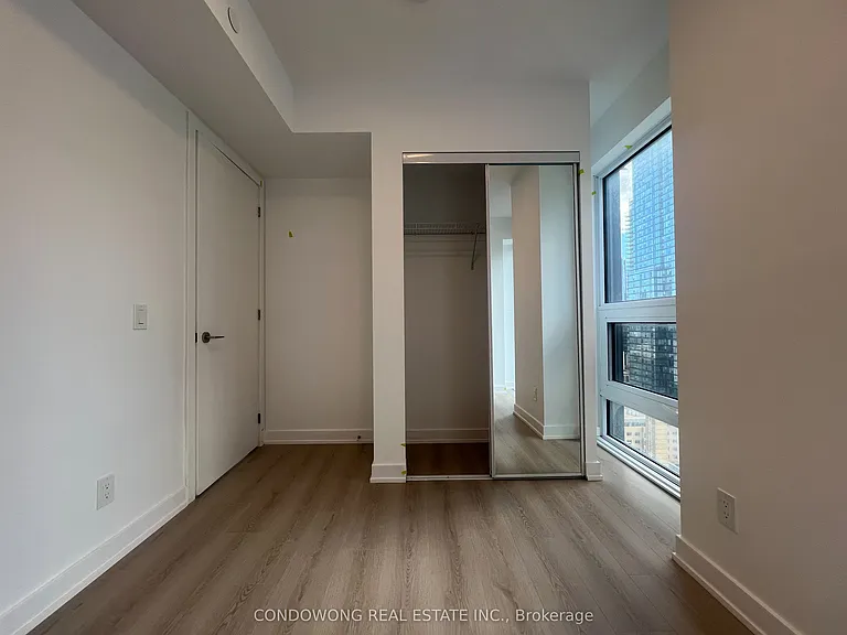 100 Queen St E #2211 — Photo 11