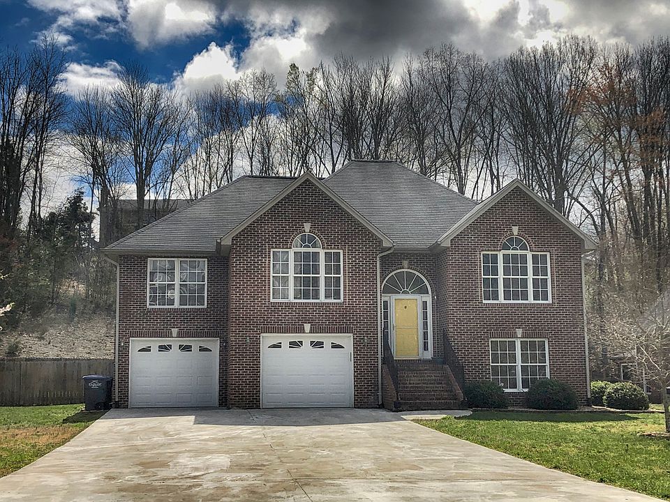 1009 Chesapeake Ct