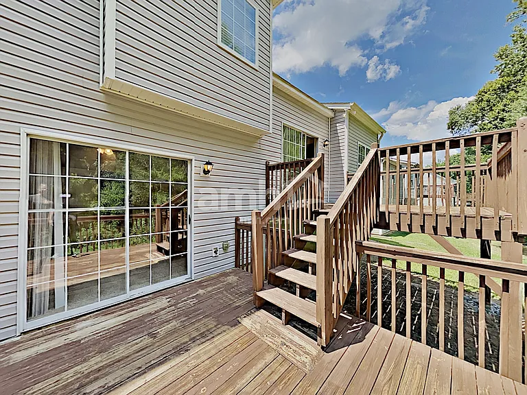 5759 Newnan Cir — Photo 20