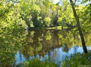 Lind Rd, Crystal falls, MI 49920