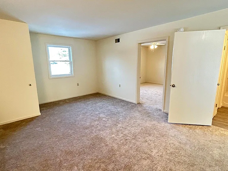 807 Rainbow Dr — Photo 11