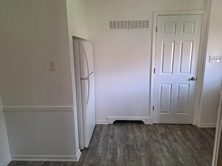 4043 N Bartlett Ave — Photo 6