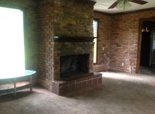 40 Campo Rd, Laurel, MS 39443