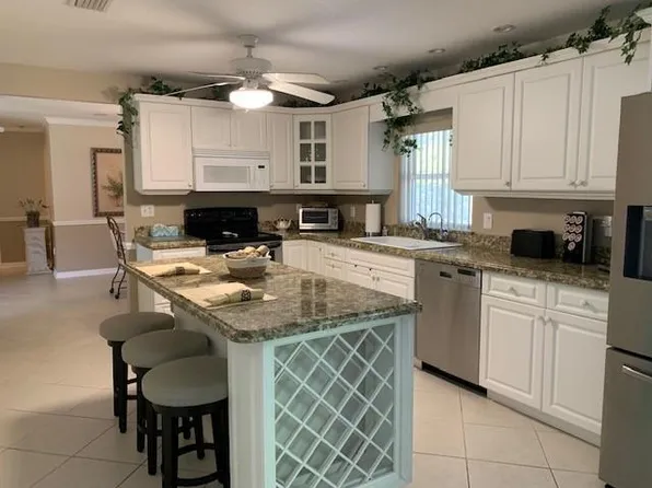 406 19th Ln, Vero Beach, FL 32960