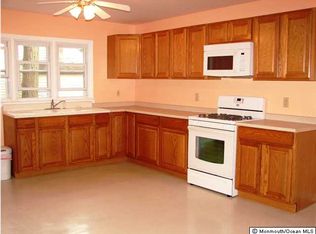 14 E 3rd St, Howell, NJ 07731