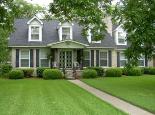 1018 Saint Andrews Dr, Albany, GA 31707