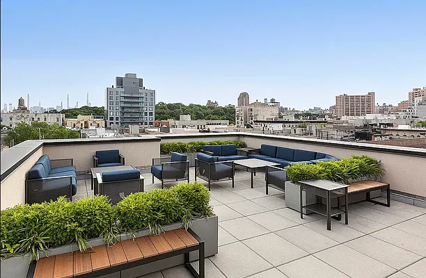 Rented by REAL New York | media 27