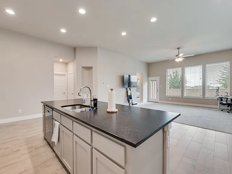 5016 De Berry Ln — Photo 9