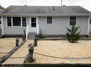214 Dogwood Dr, Bayville, NJ 08721