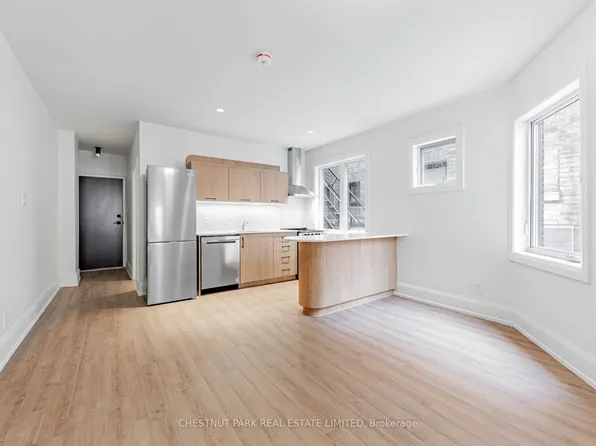 2528 Yonge St, Toronto, ON