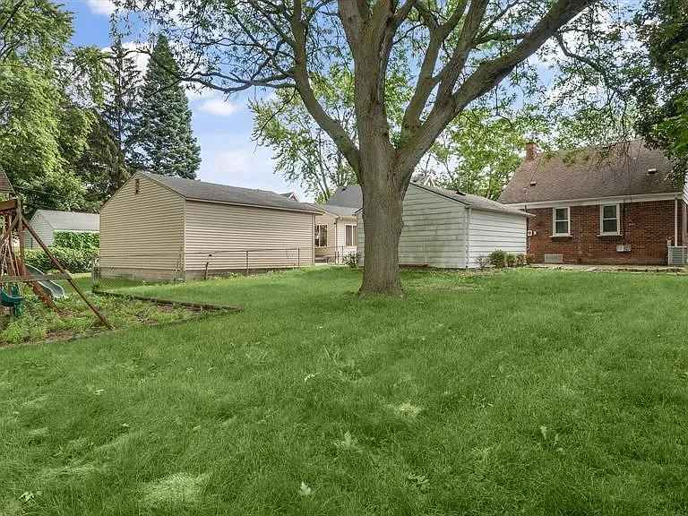 3536 Cornell St — Photo 17