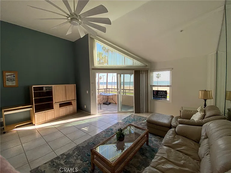 1200 Pacific Coast Hwy — Photo 10
