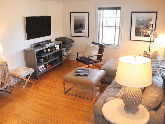 3rd image of 467 New York Ave Unit 2