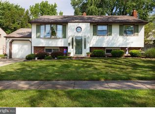 316 Peach Rd, Bellmawr, NJ 08031