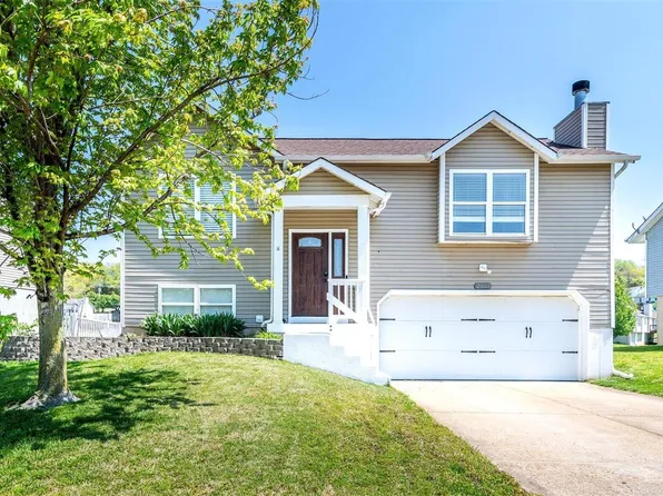 2475 Waterfront Dr, Imperial, MO 63052