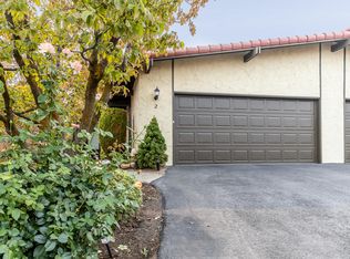 2 Crest Cir, Yakima, WA