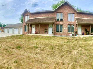 704 W Madison St APT 4, Watertown, WI 53094