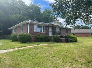 150 Tokeena Rd, Seneca, SC 29678