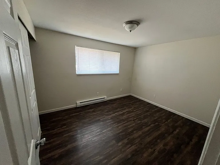 110 Stanford Dr — Photo 7