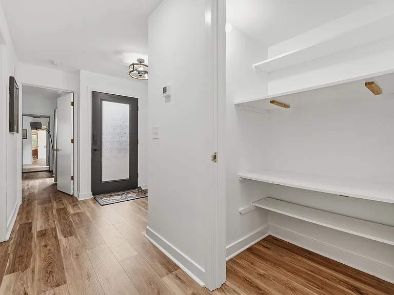 8 Ellsworth Ct — Photo 18
