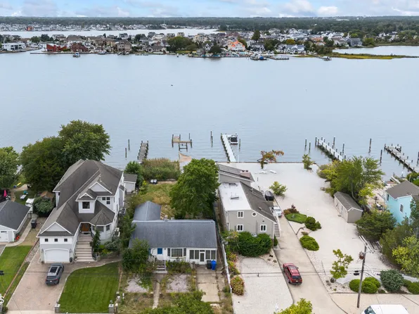 173 Bay Stream Drive, Toms River, NJ 08753