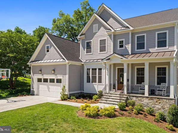 7309 Redd Rd, Falls Church, VA 22043