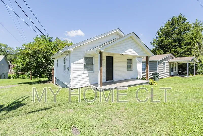 907 Baker Blvd