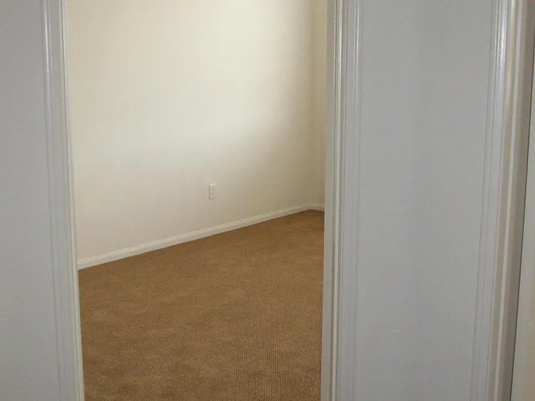 1812 Cyan Ln — Photo 27
