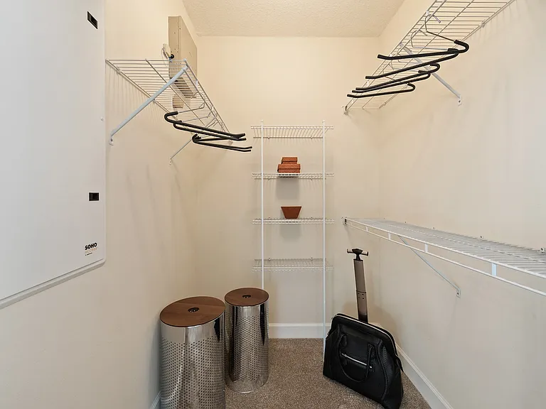 Residences at Lakehouse — Photo 7